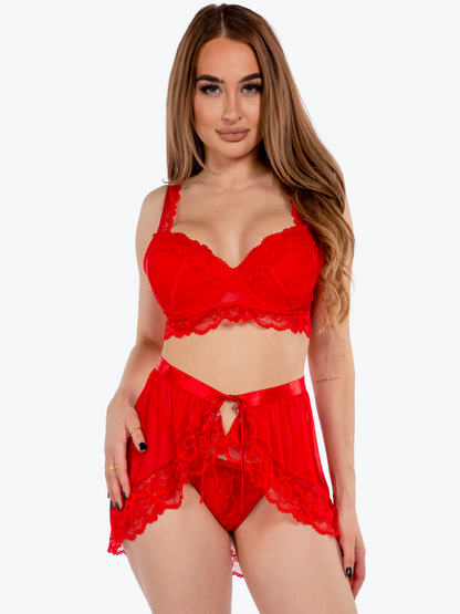 Plus Size Kacey Lace Underwire Bra & Skirtini Set